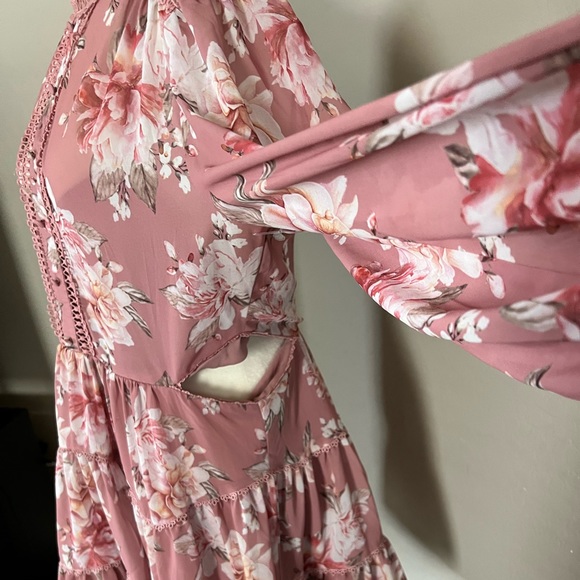 Dress - Picture 3 of 5